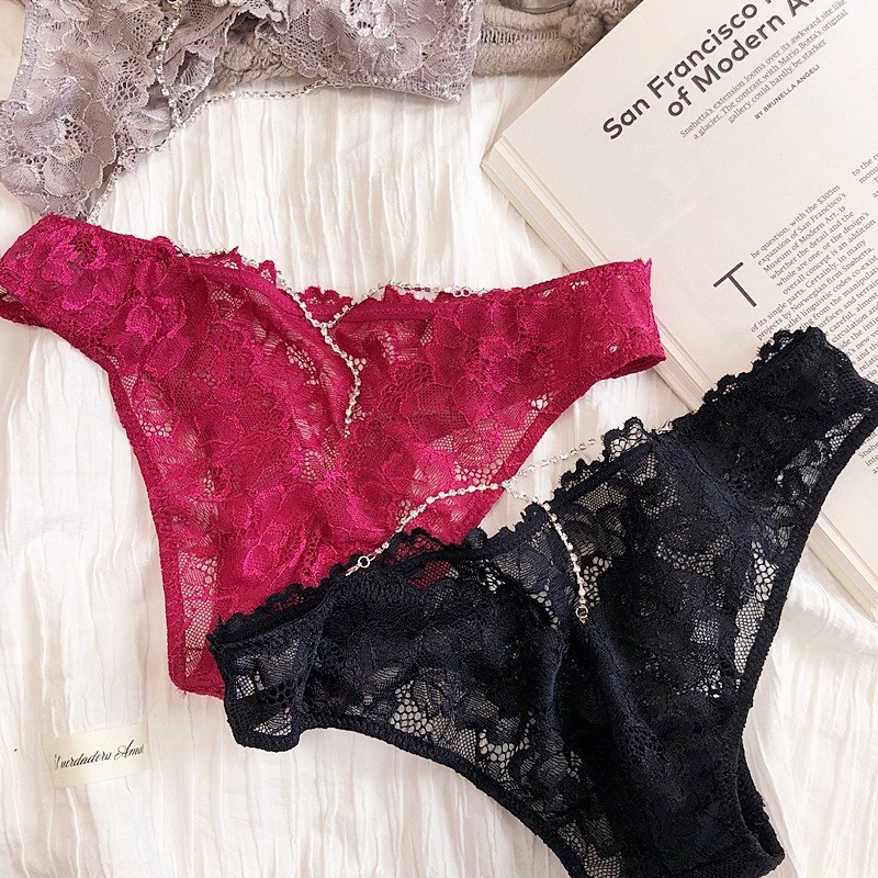 鑽飾V交叉性感鏤空蕾絲低腰三角褲 (黑色) M-L