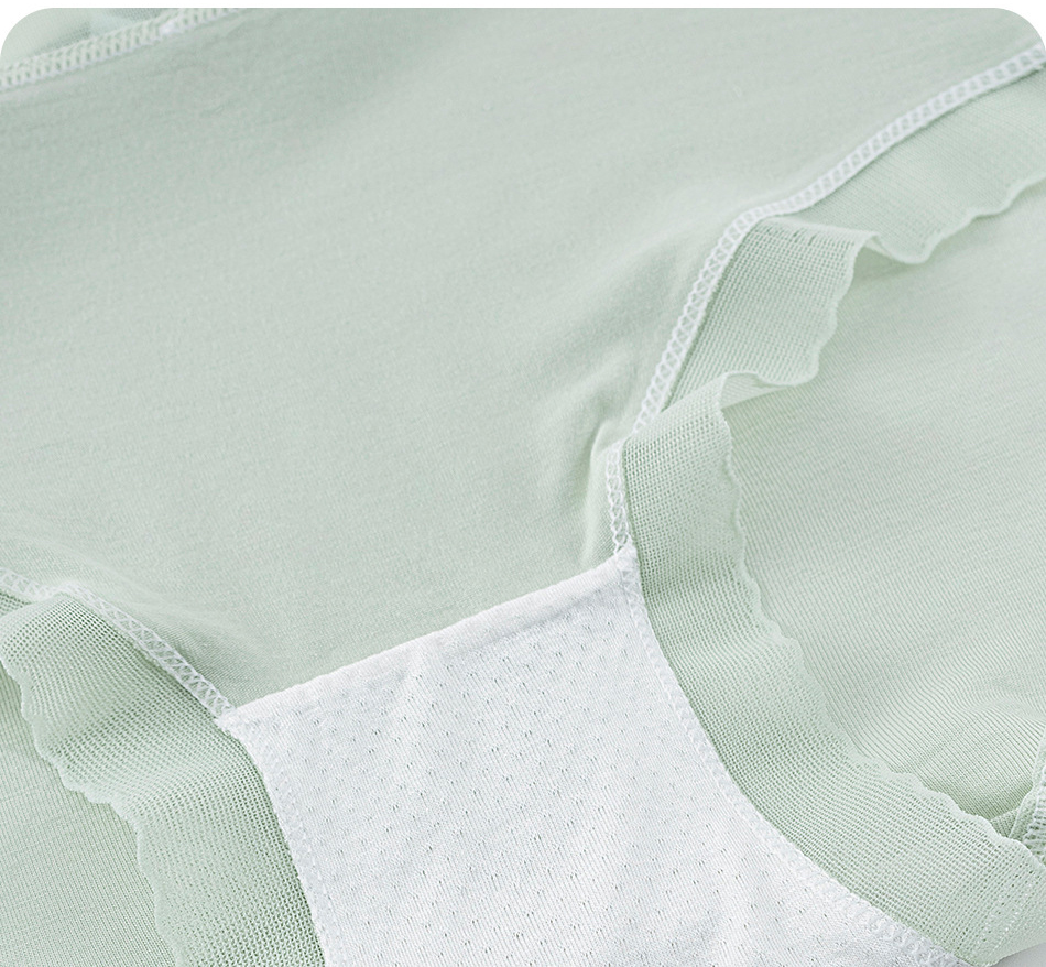 高彈輕柔舒適中腰莫代爾蠶絲褲底三角褲(綠色) FREE