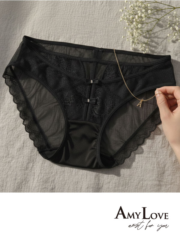 花芯簍空線條低腰三角褲 (白色) M-XL