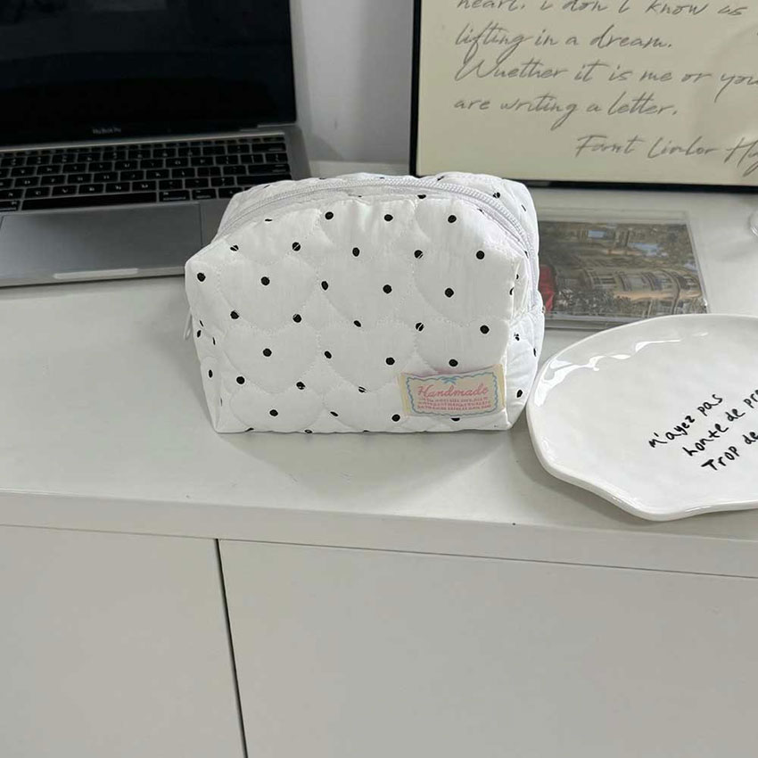 澎澎手拿收納化妝包 (隨機色)