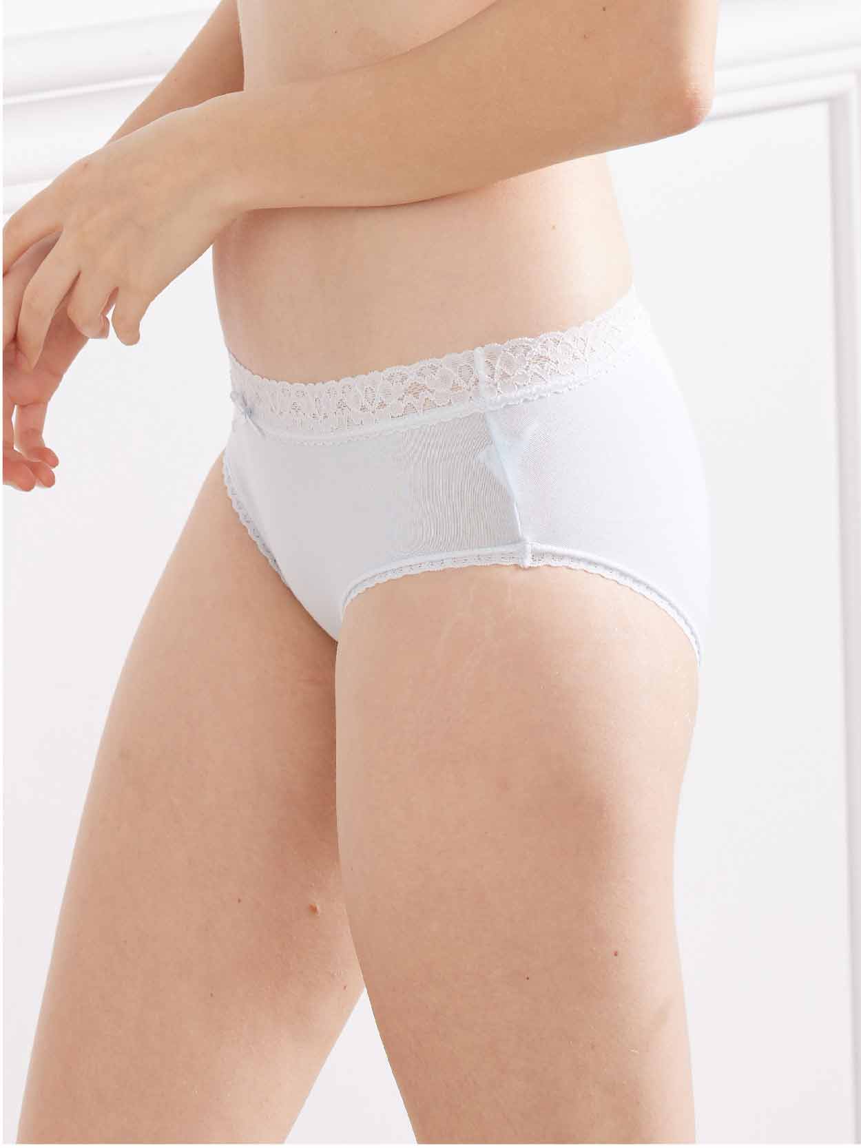 天真素棉質褲腳滾小條蕾絲包臀三角內褲 (淺紫色) M~XL