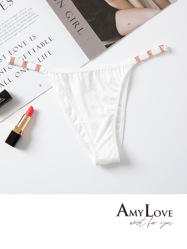 時尚造型V型金屬字母感三角褲 (綠色) M-L