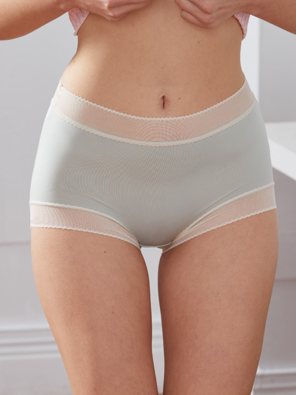 高透氣輕薄抗菌包臀桑蠶絲三角褲 (柔綠色) XL-3XL