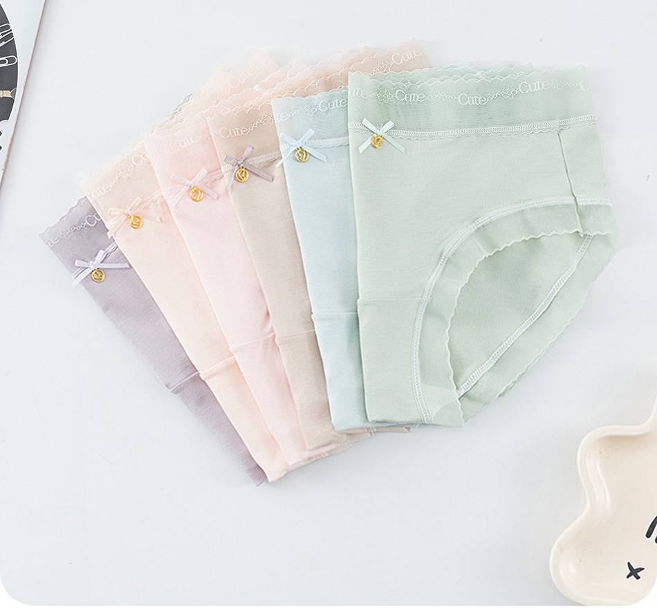 高彈輕柔舒適中腰莫代爾蠶絲褲底三角褲(綠色) FREE