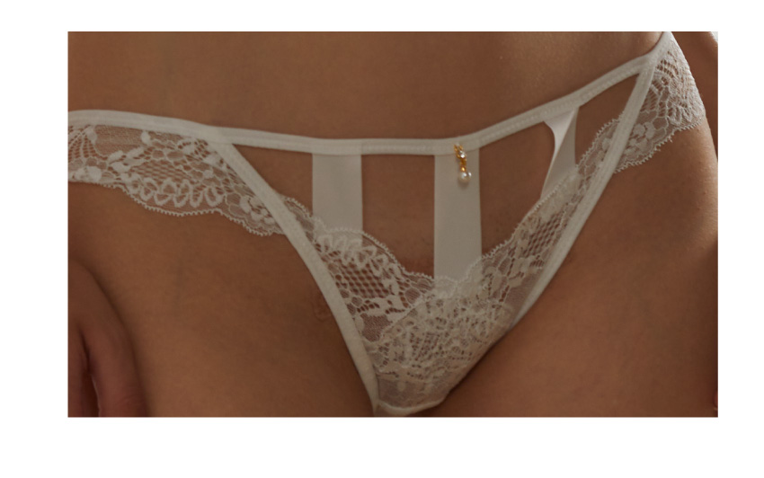 直條簍空蕾絲低腰性感丁字褲 (白色) FREE