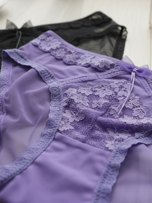 前微簍空網紗蕾絲條低腰三角褲 (嫩膚色) FREE