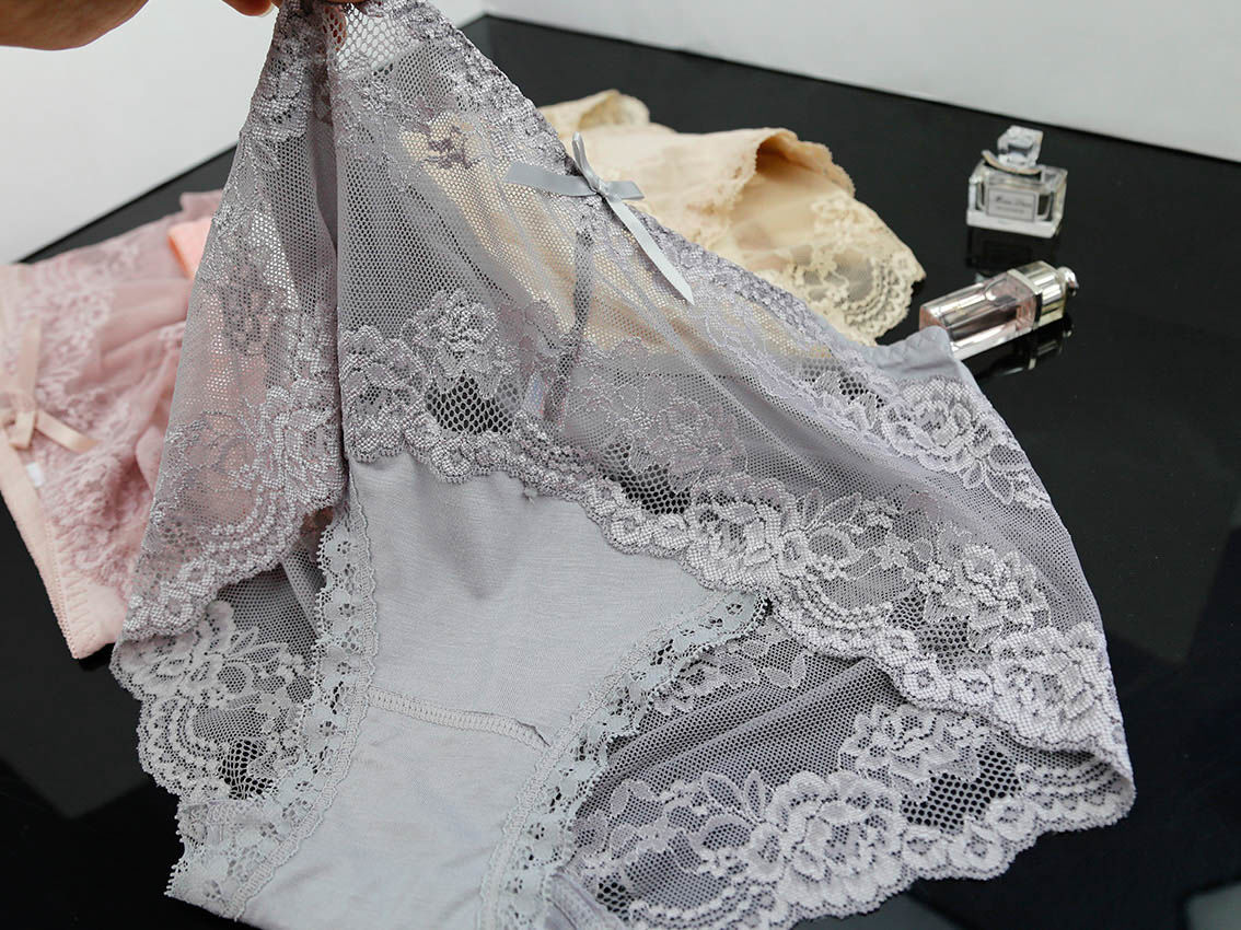 日系精美高腰款莫代爾棉蕾絲無痕精美內褲 (酒紅)