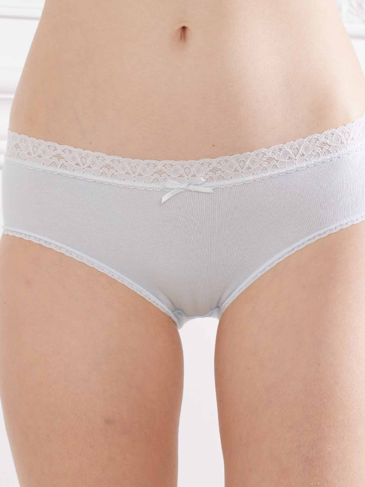 天真素棉質褲腳滾小條蕾絲包臀三角內褲 (淺紫色) M~XL