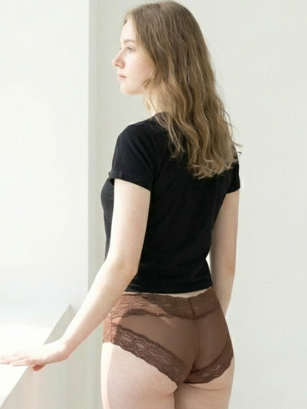 簍空小花蕾絲輕奢緞面條低腰三角褲 (咖啡) L-XL