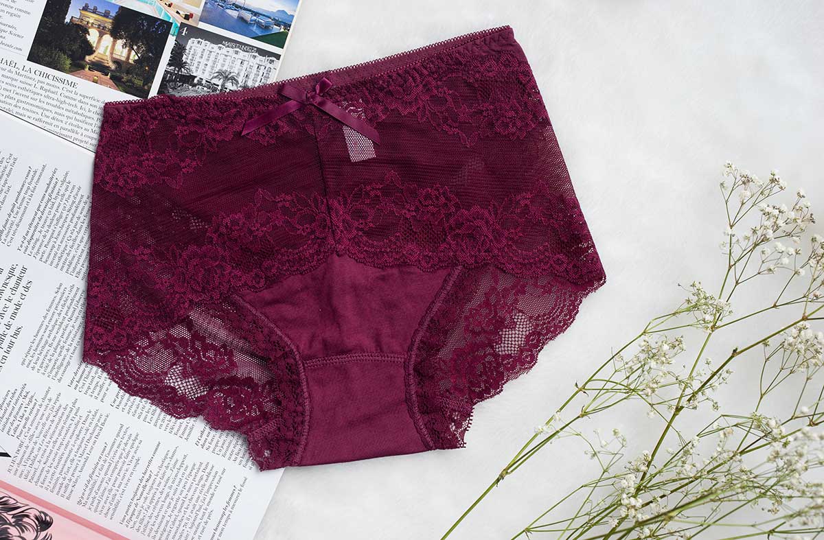 日系精美高腰款莫代爾棉蕾絲無痕精美內褲 (酒紅)