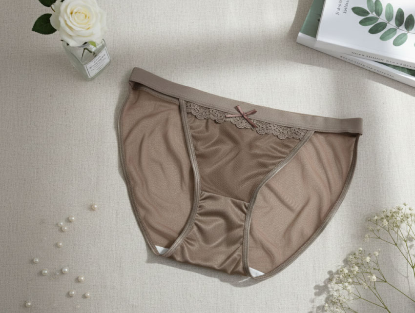 舒芙高衩微蕾絲低腰三角褲 (天空藍) L-XL