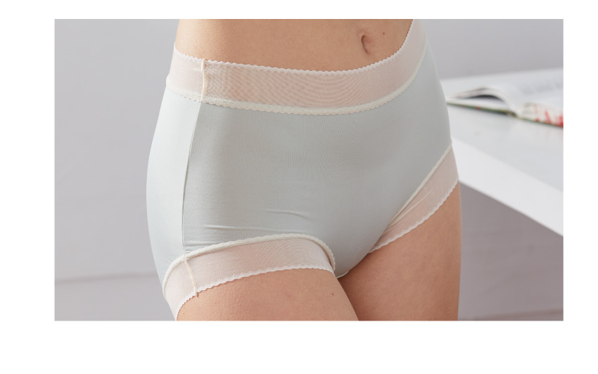 高透氣輕薄抗菌包臀桑蠶絲三角褲 (紫色) M-L